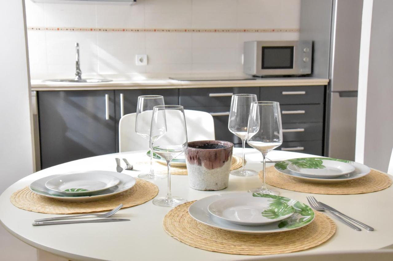 New! Retro Apartment In Central Neighbourhood Sevilla Eksteriør billede