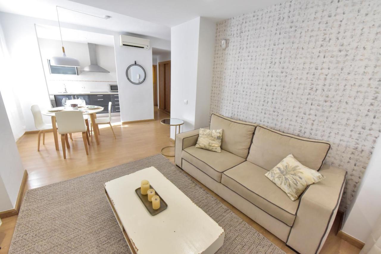 New! Retro Apartment In Central Neighbourhood Sevilla Eksteriør billede
