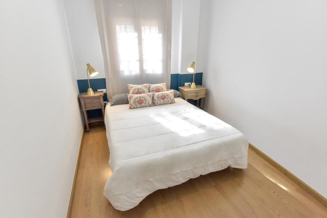 New! Retro Apartment In Central Neighbourhood Sevilla Eksteriør billede